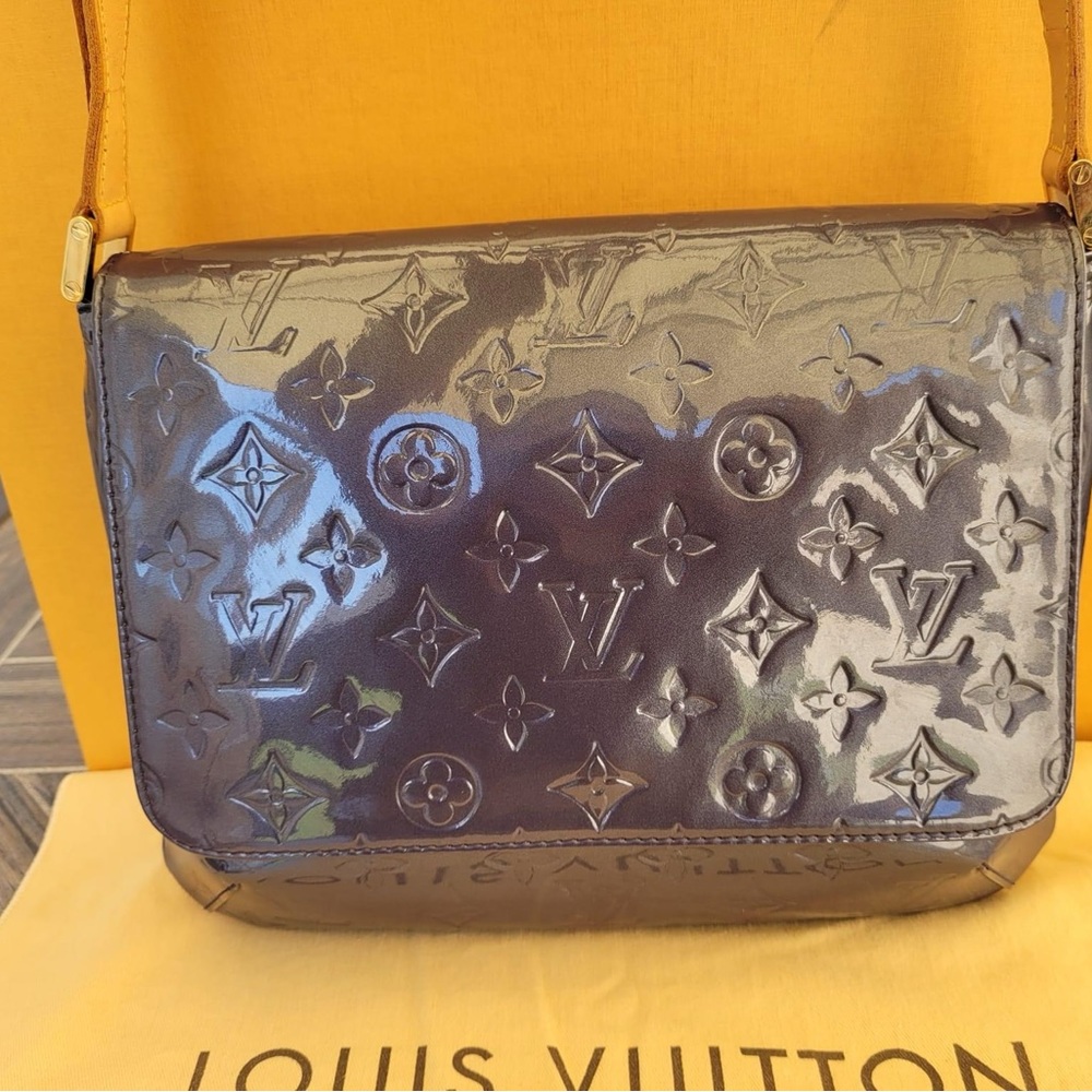 Indigo Monogram Vernis Thompson Street Bag - Picture 16 of 16